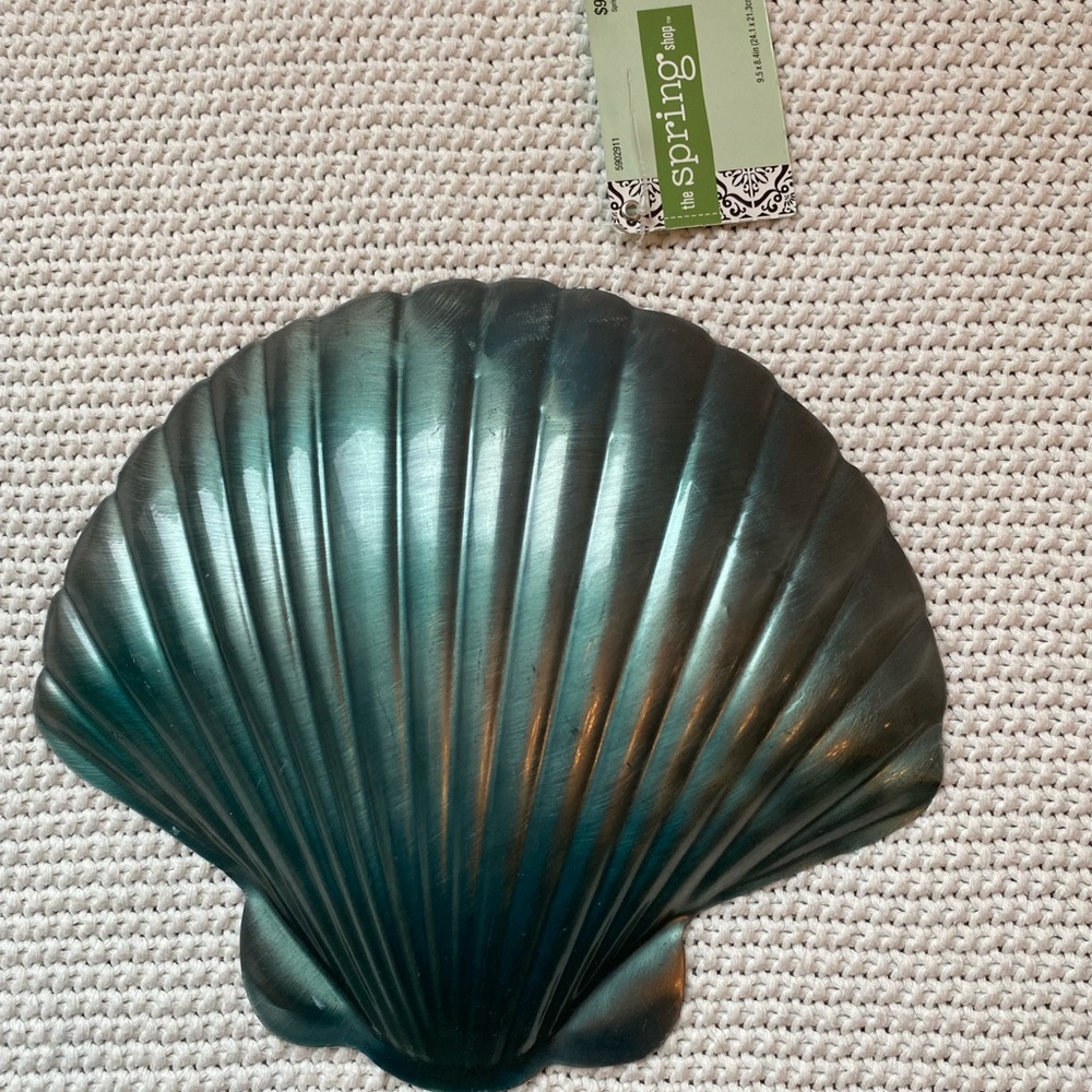 The Spring Shop Teal Shell Accent - Picture 10 of 12